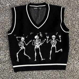 SHEIN Black and White Skeleton Graphic Vest